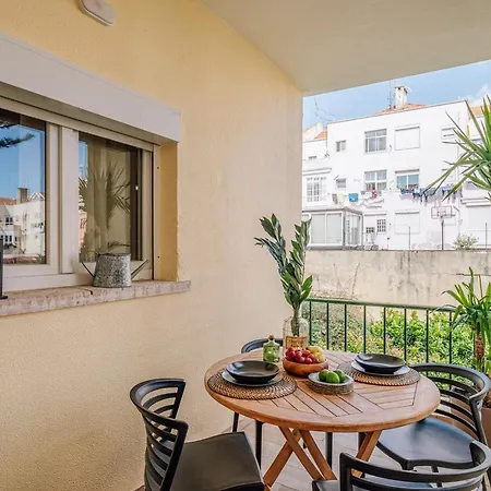 アパート Zou - 3 Bedrooms, Office And Terrace In Alvalade *