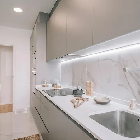 アパート Zou - 3 Bedrooms, Office And Terrace In Alvalade